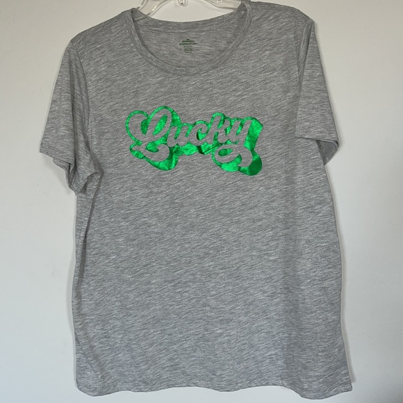 St Patrick Way to Celebrate Women's Lucky Graphic Print T-Shirt Gray / Size XL - Picture 9 of 10